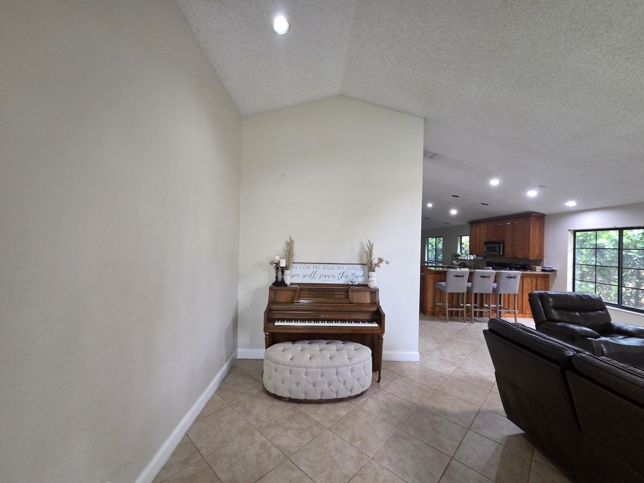 4170 Nw 6th St - Photo 2 of 29