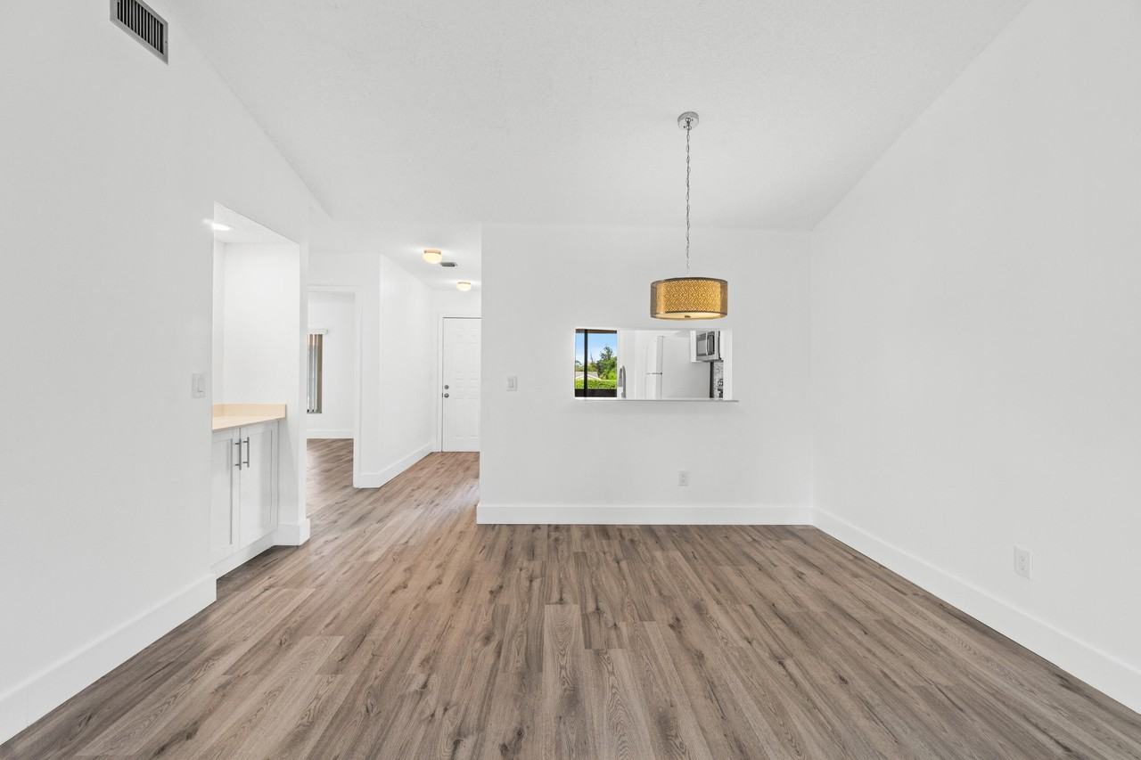 5151 W Club Cir #206 - Photo 7 of 22