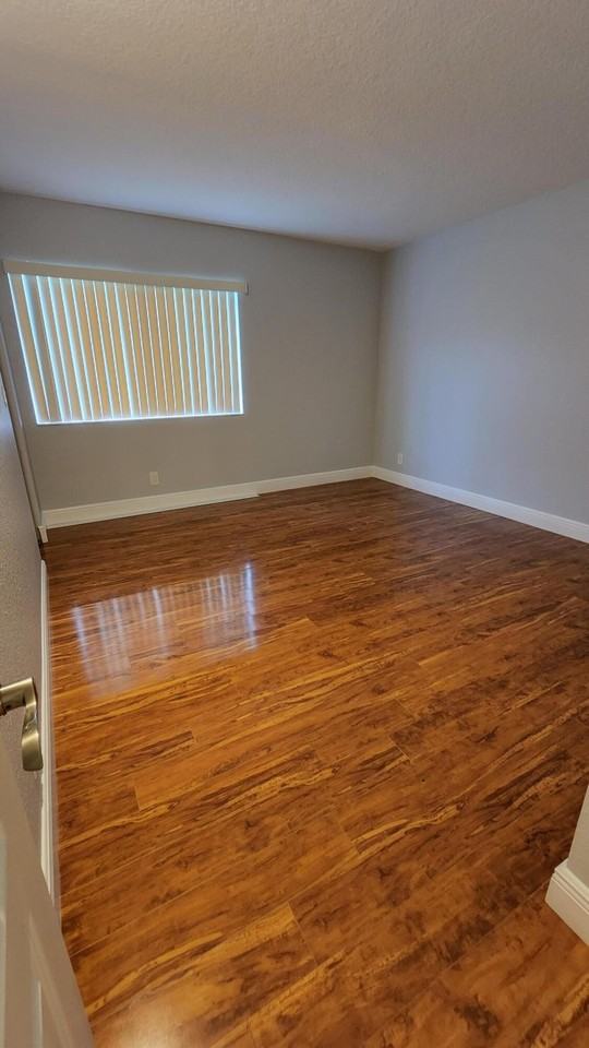 527 Shady Pine Way #C1 - Photo 4 of 11