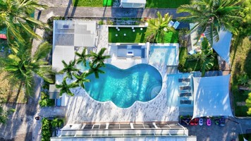 featured image of 377 Squire Dr
