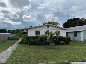518 Nw 10th Ave - Photo 1 of 1
