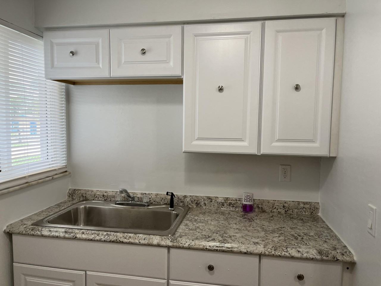 518 Nw 10th Ave - Photo 6 of 14