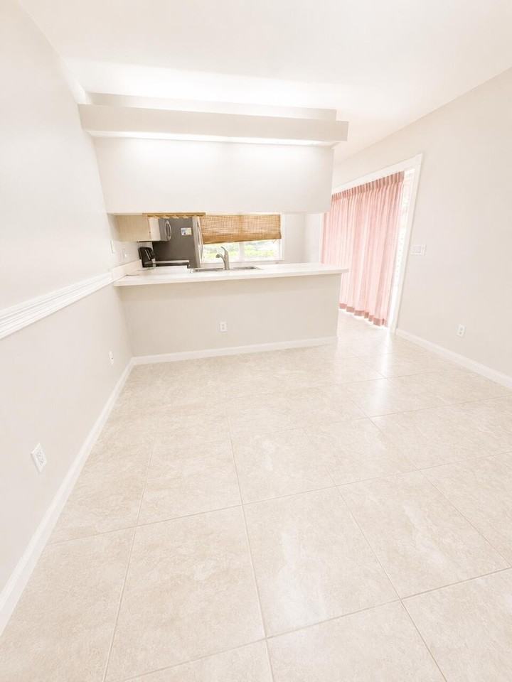 3115 Kingston Ct - Photo 4 of 18