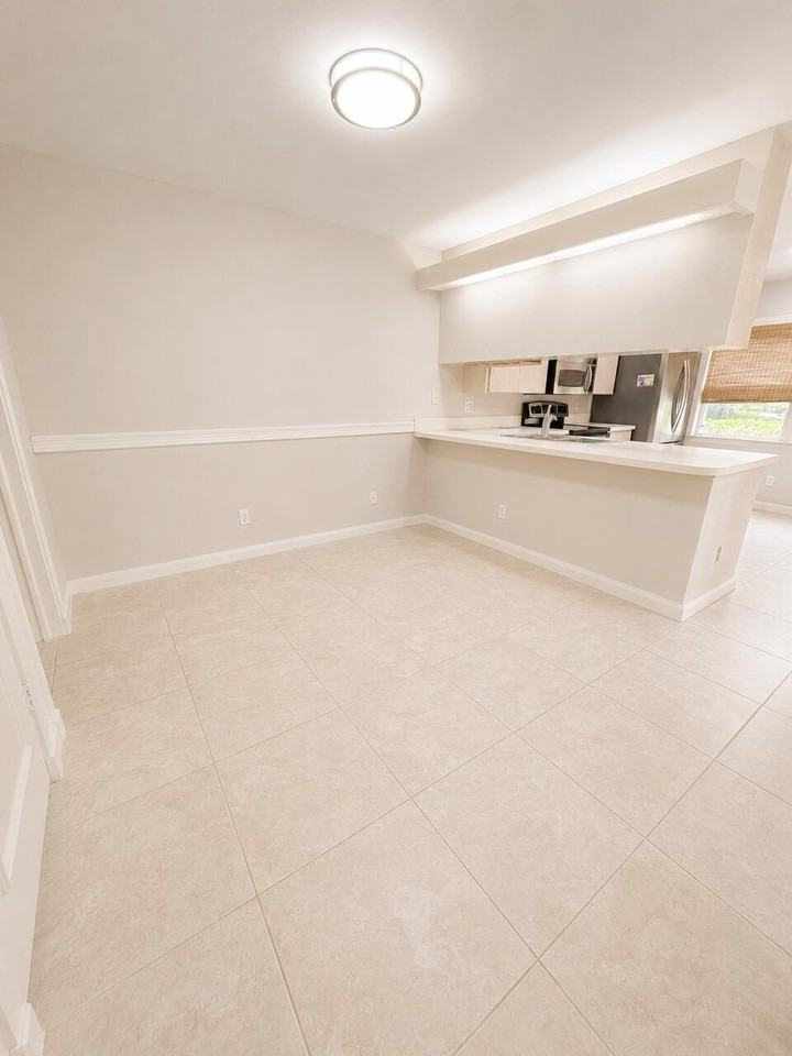 3115 Kingston Ct - Photo 6 of 18