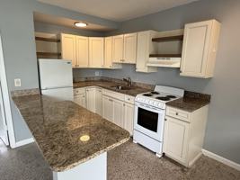 featured image of 1118 N H St #15