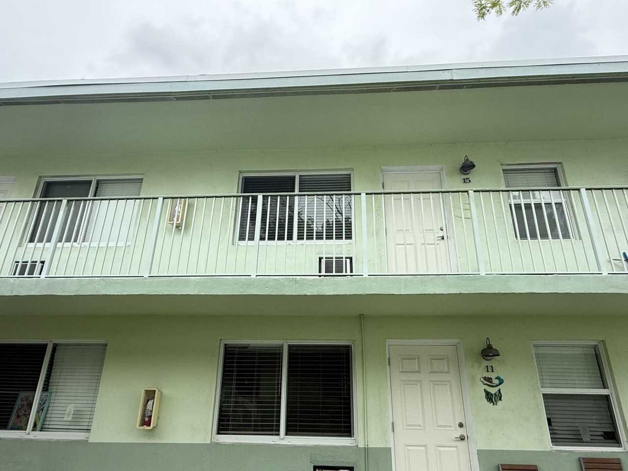 1118 N H St #15 - Photo 7 of 11