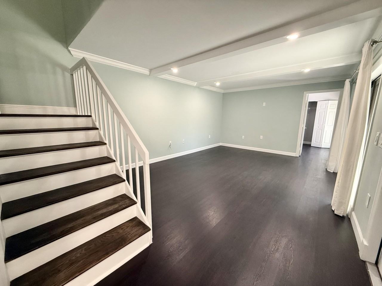 201 2nd Ln - Photo 5 of 28