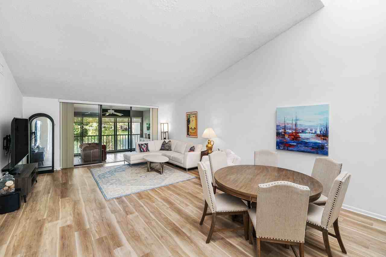 61 Eastgate Dr #D - Photo 2 of 20