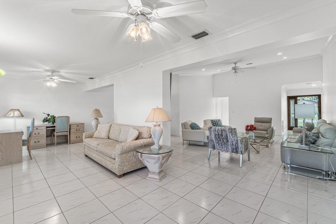 5605 Forest Oaks Ter - Photo 6 of 50