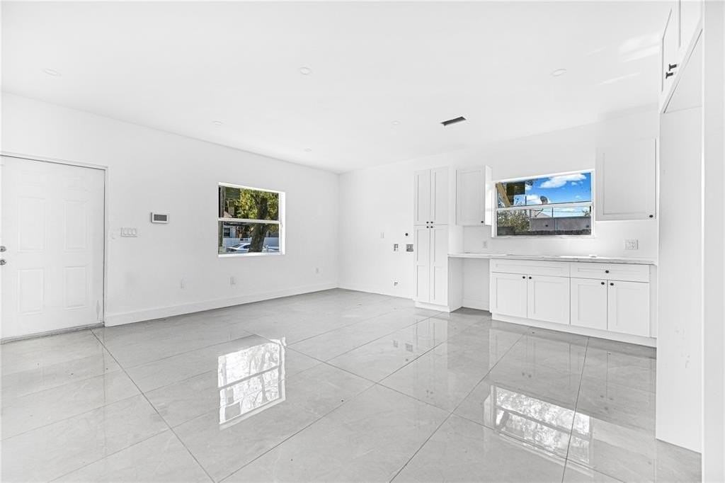 7990 Nw 8th Ave - Photo 3 of 37