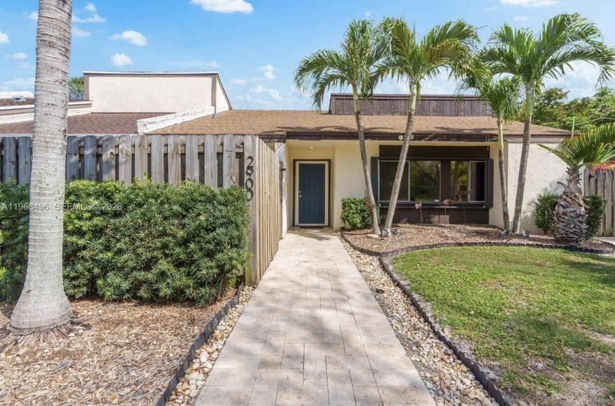 2900 Nw 69th Ct - Photo 3 of 38
