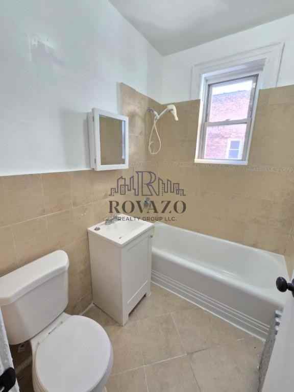 404 Union Ave #102 - Photo 2 of 5