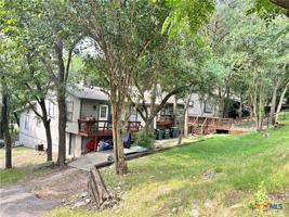 featured image of 901 Hillyer St