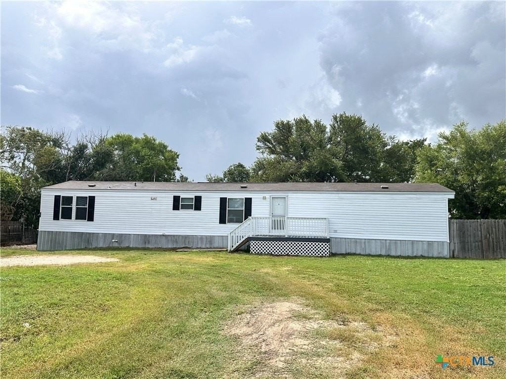 208 Picasso Dr - Photo 2 of 34