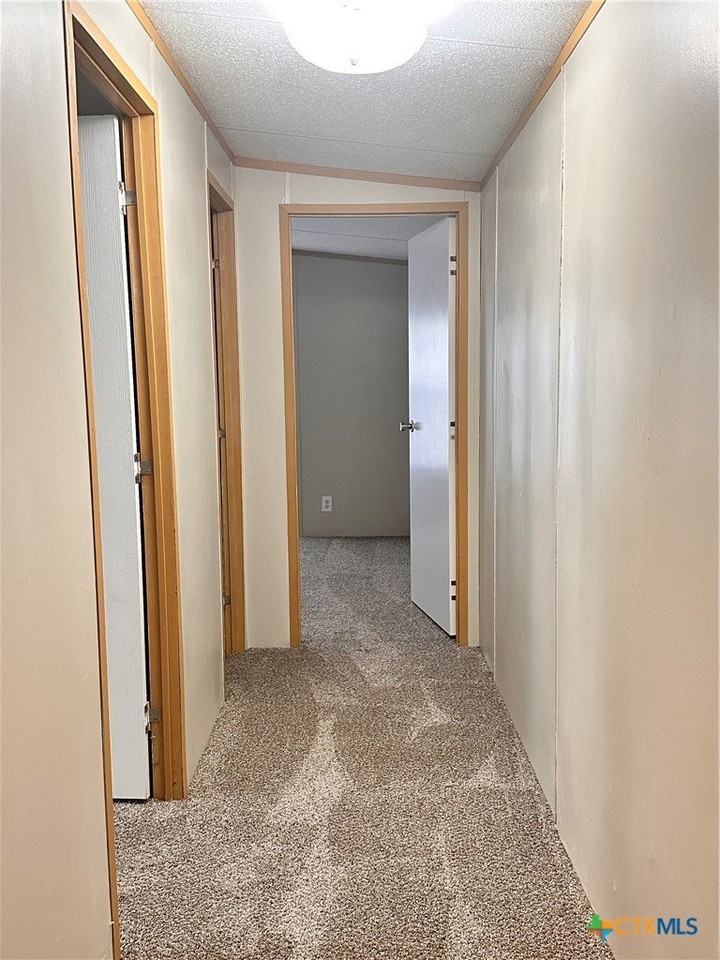 208 Picasso Dr - Photo 7 of 34