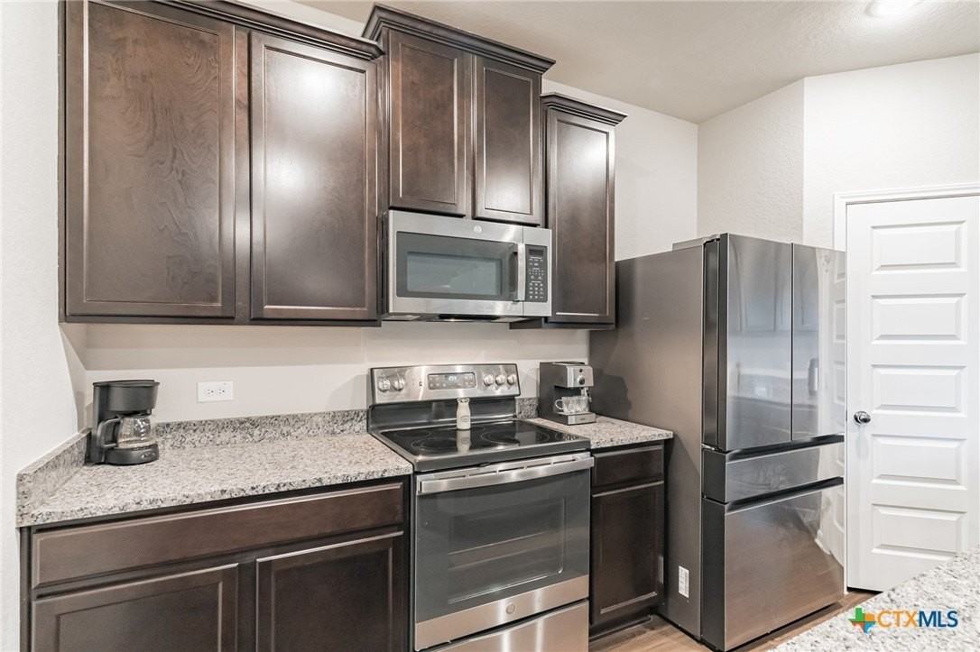7811 Toledo Bnd - Photo 7 of 29