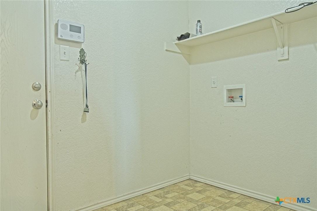 5201 Holster Dr - Photo 6 of 12