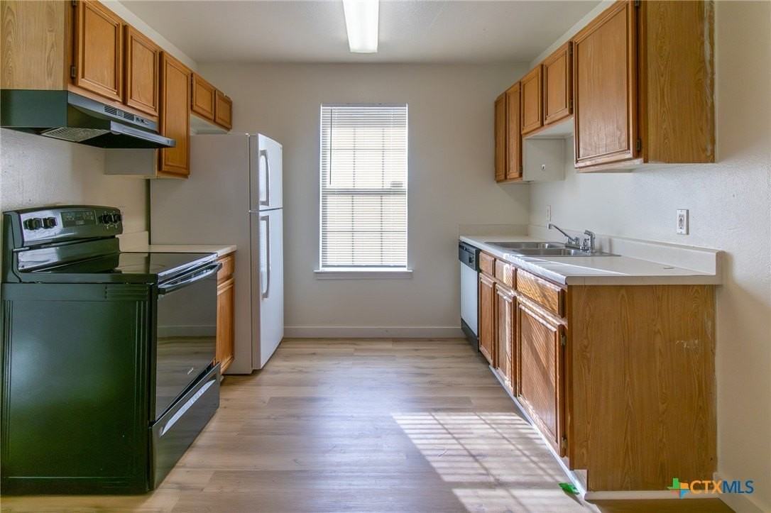 1601 Benttree Dr #C - Photo 6 of 15