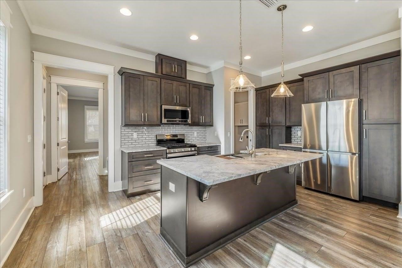 4072 Biltmore Ave - Photo 5 of 35