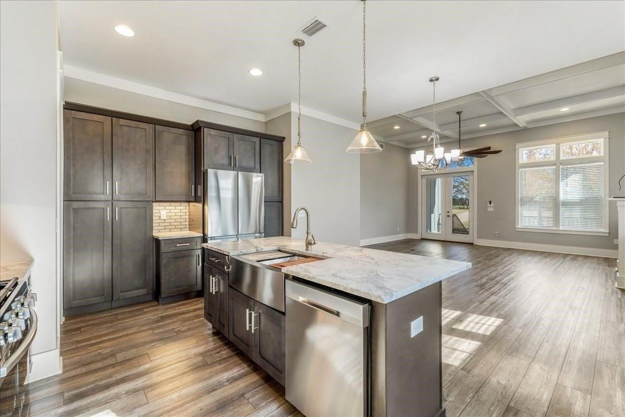 4072 Biltmore Ave - Photo 6 of 35