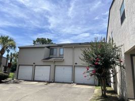 featured image of 1327 Airport Dr #E11