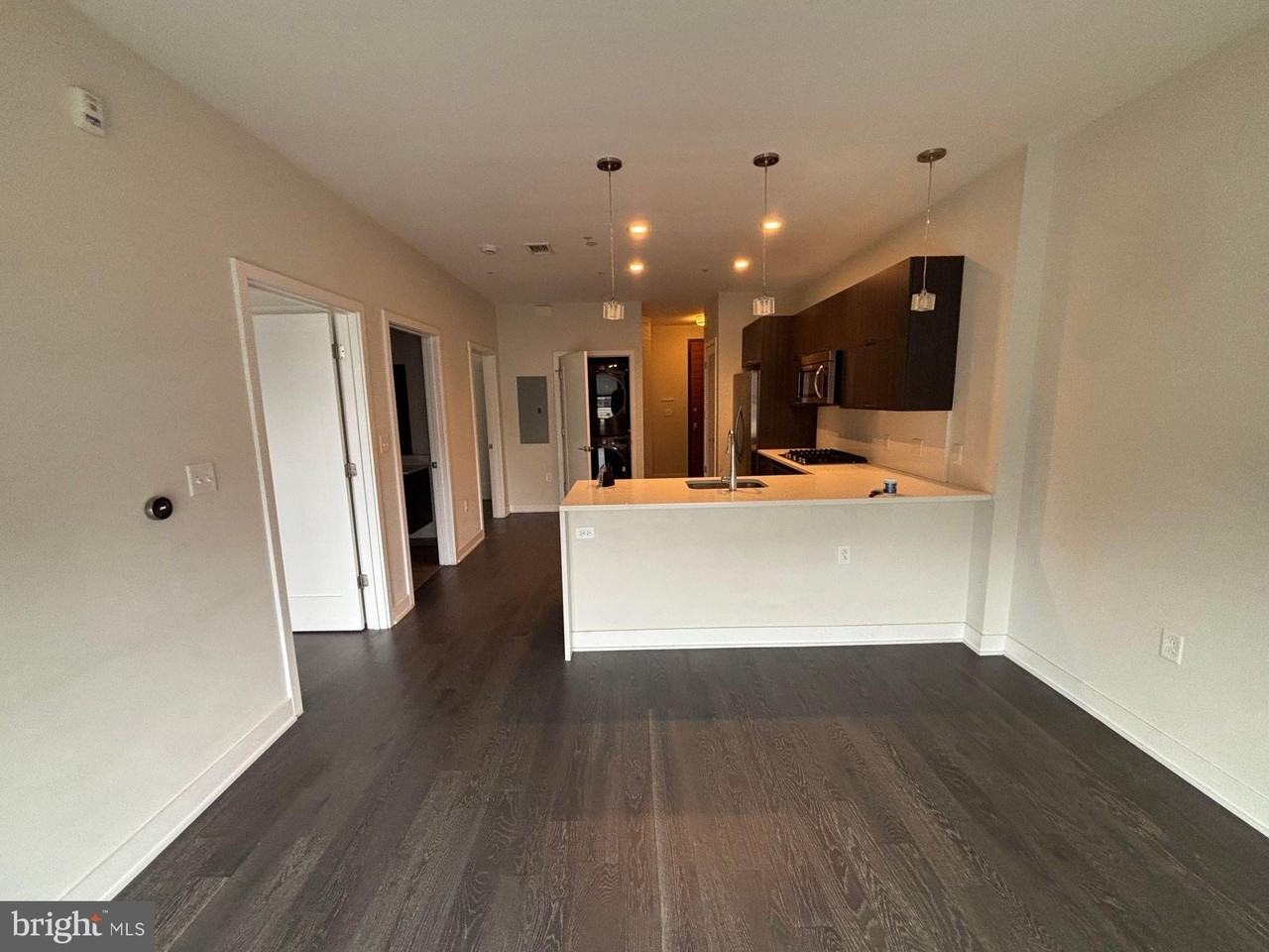 1350 Maryland Ave Ne #316 - Photo 2 of 3