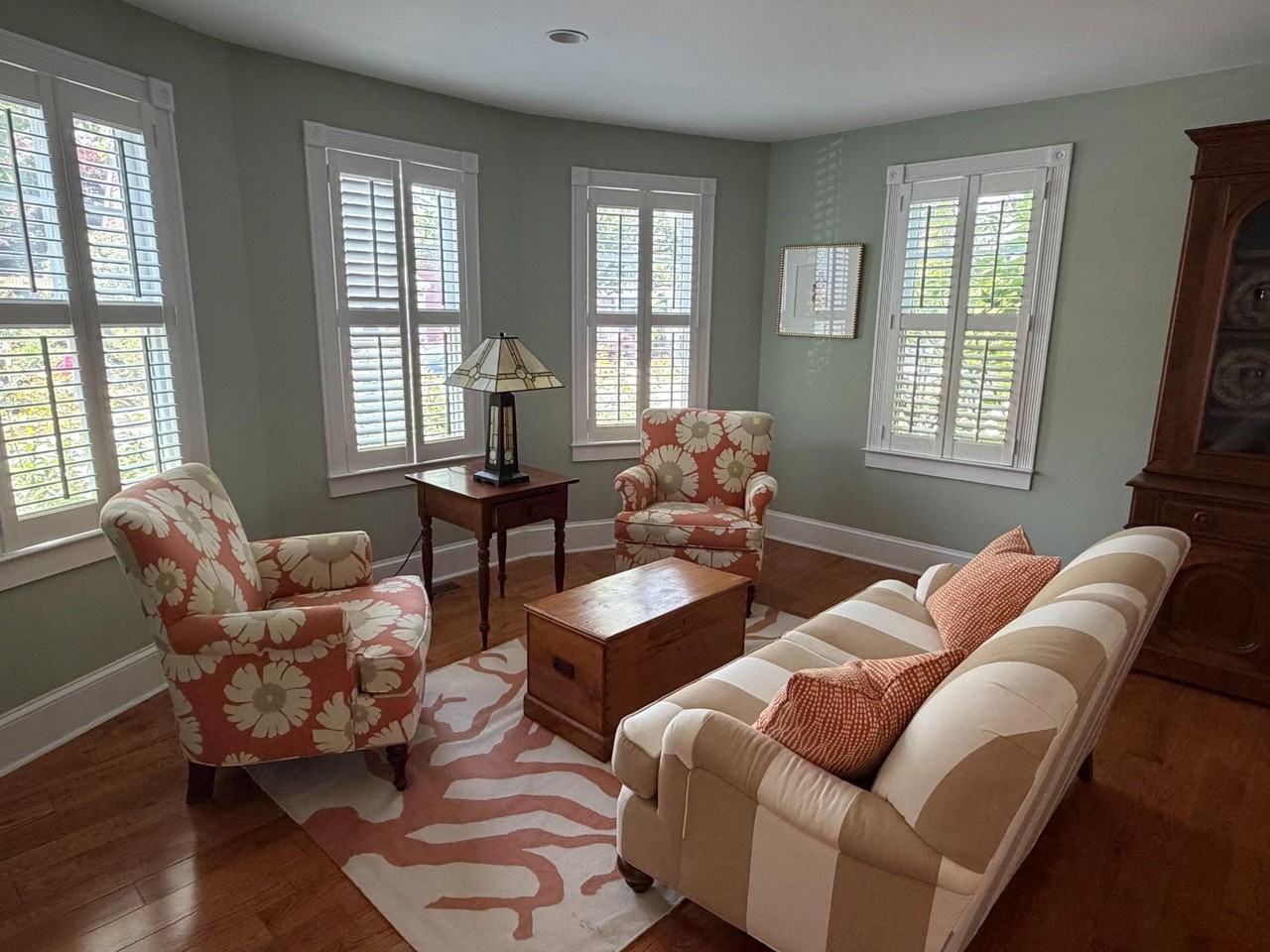 119 Dewey Ave - Photo 4 of 7