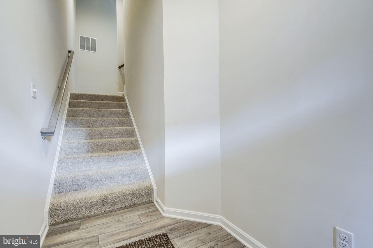 3012 Cardinal Bluff Ct - Photo 2 of 26