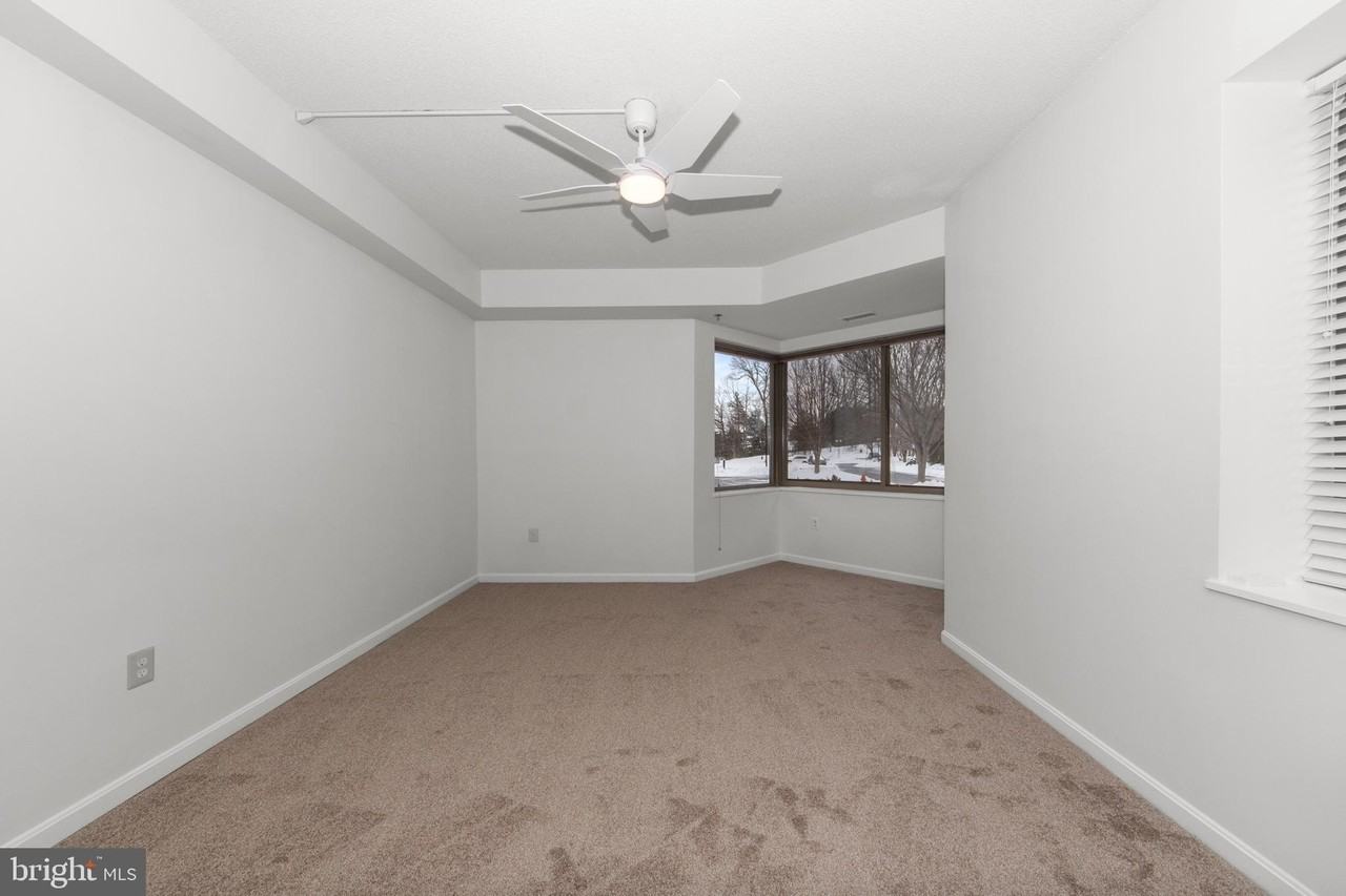 940 Astern Way #102A - Photo 5 of 37