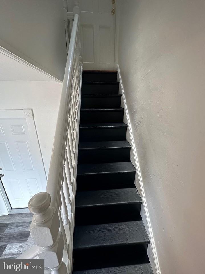 3422 Chestnut Ave #2 - Photo 3 of 15