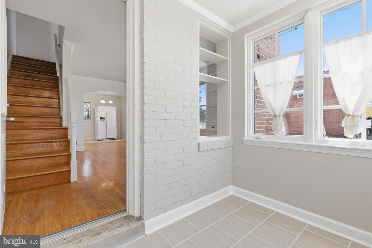 363 Gusryan St - Photo 4 of 26