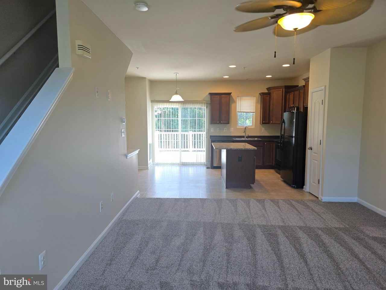 5066 Oyster Reef Pl - Photo 3 of 18