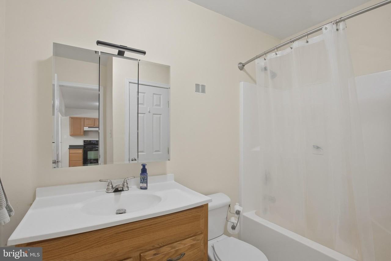 6485 Tip Hill Dr - Photo 7 of 17