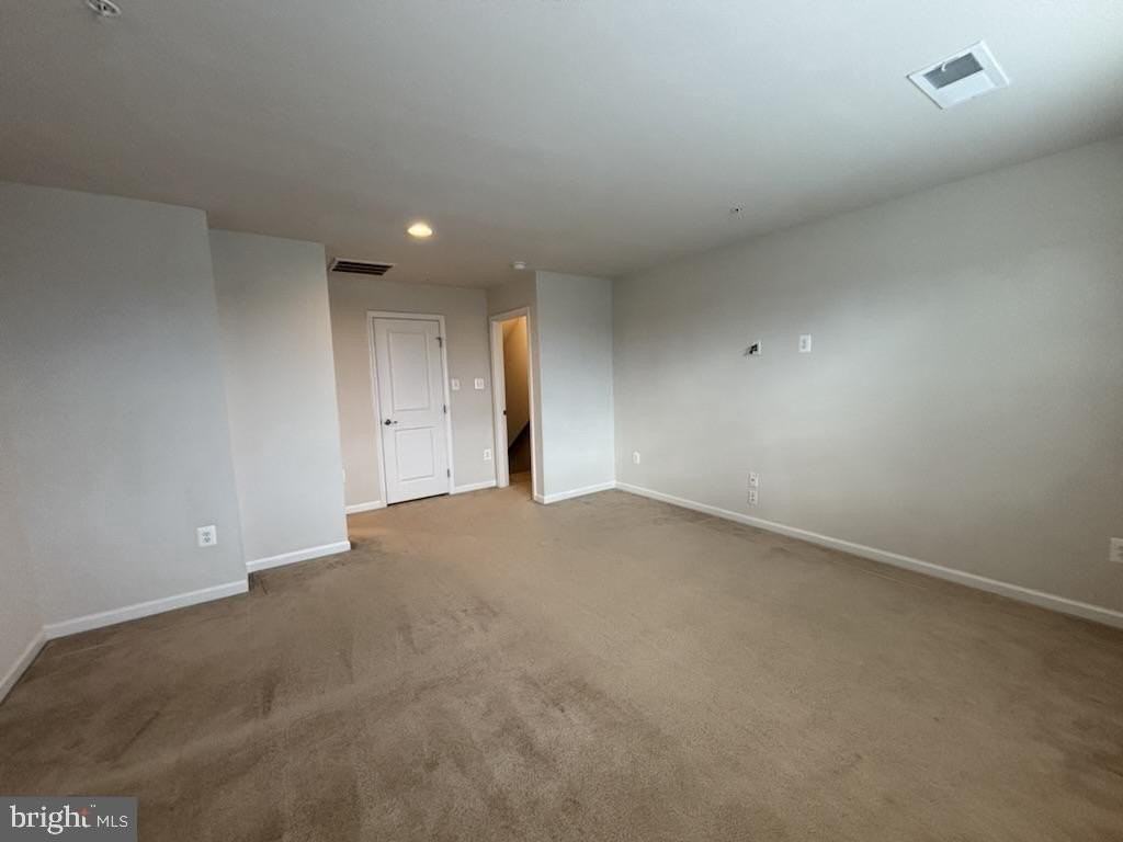 6503 Ballenger Run Blvd - Photo 2 of 34