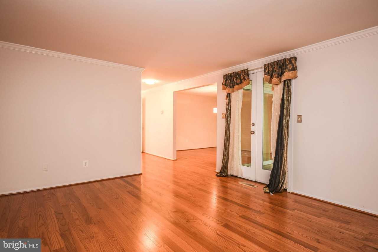 19002 Stedwick Dr - Photo 3 of 38