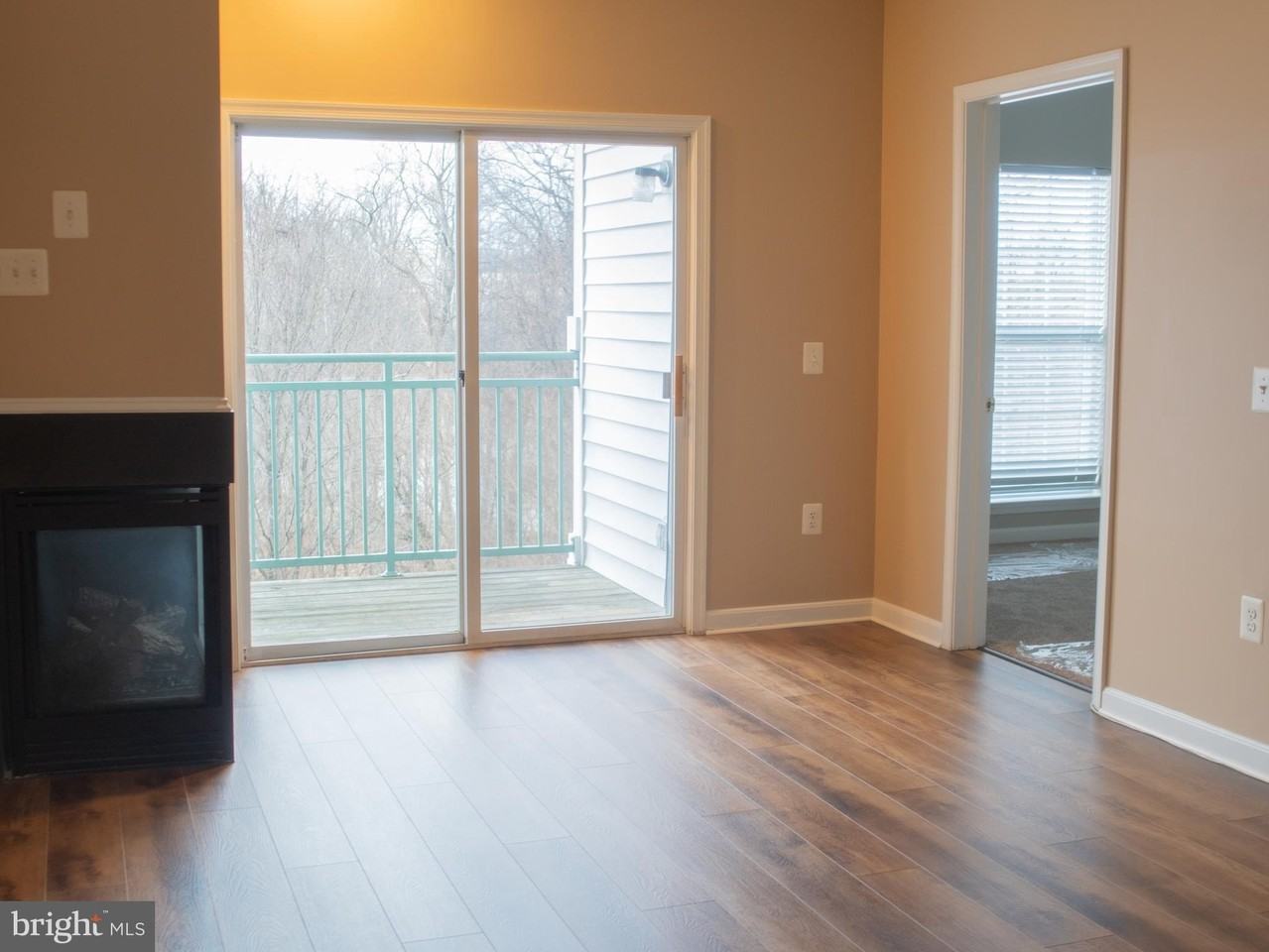 15620 Everglade Ln #403 - Photo 3 of 18