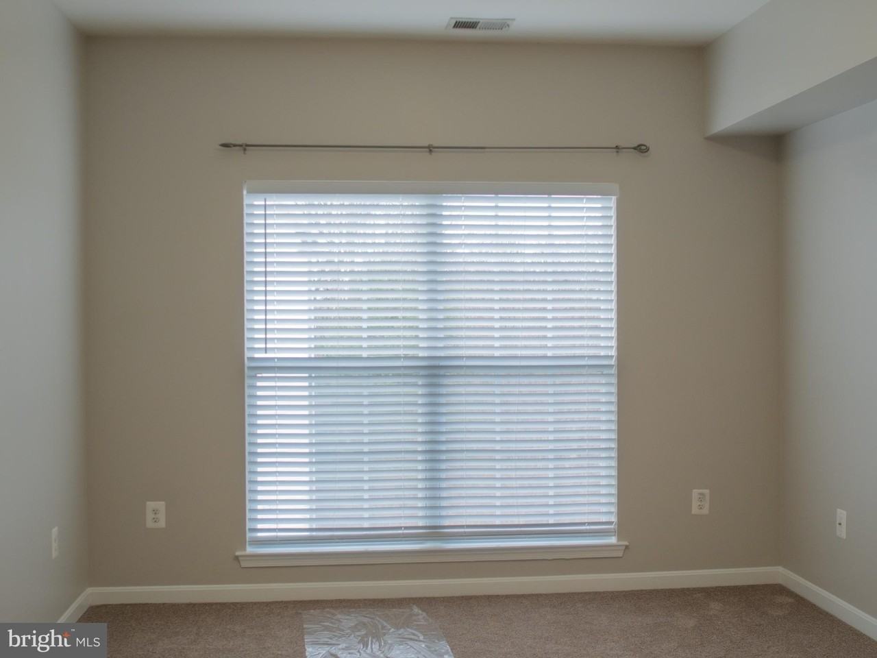 15620 Everglade Ln #403 - Photo 7 of 18