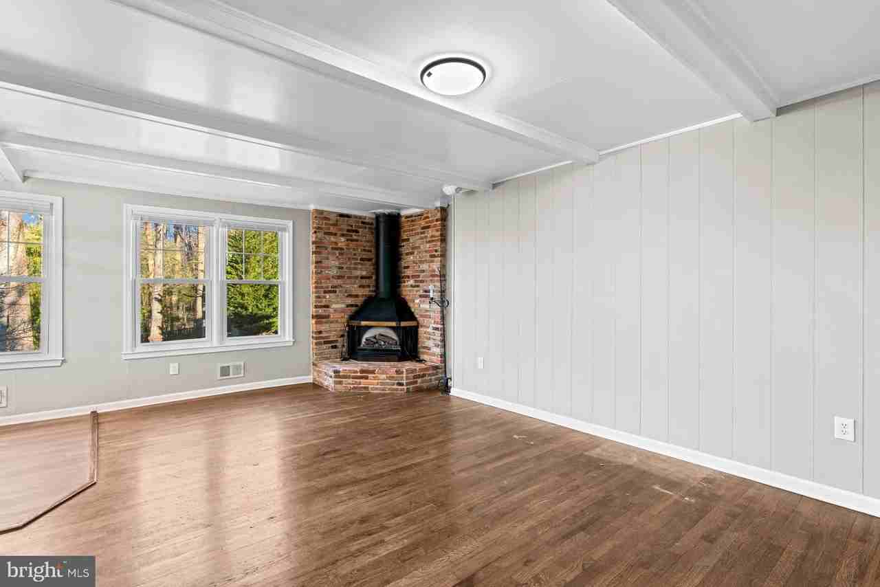 11904 N Marlton Ave - Photo 6 of 26