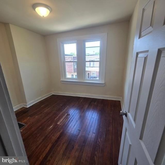 4904 N Smedley St - Photo 5 of 7
