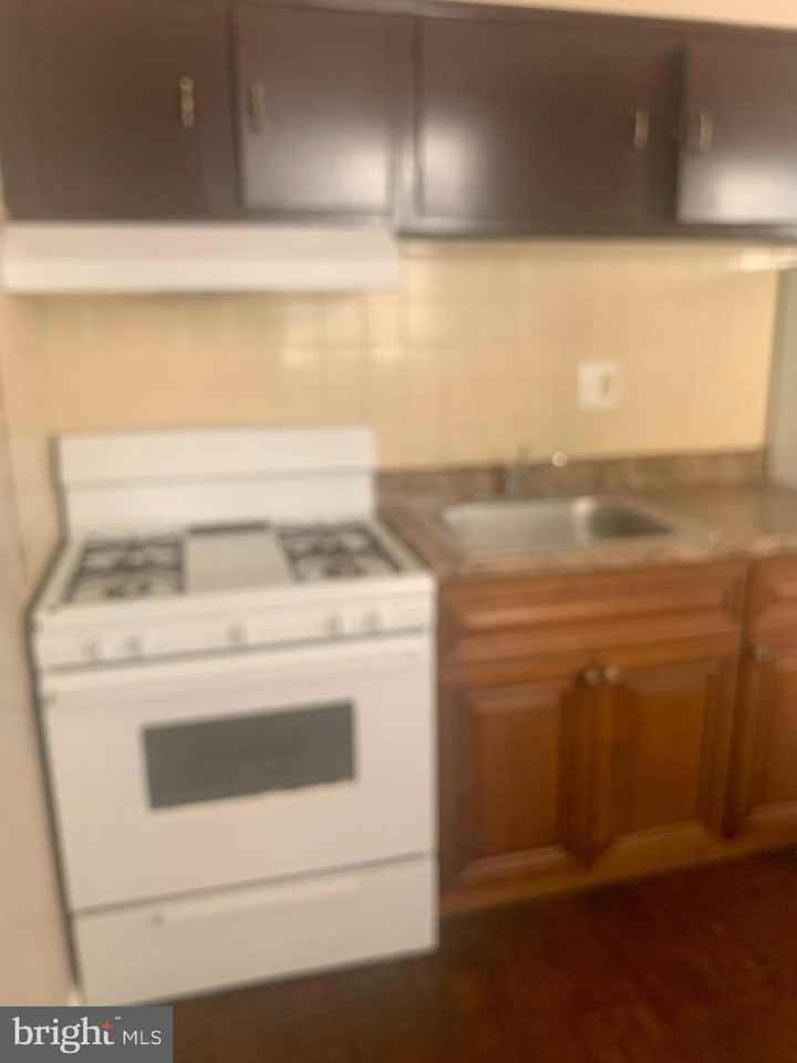 7320 Tabor Ave #6 - Photo 5 of 12