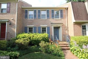 featured image of 436 N Park Dr