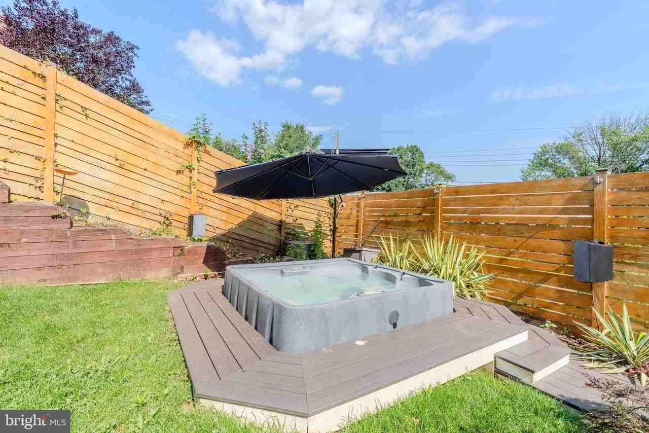 942 N Mckinley Rd - Photo 5 of 50