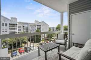 featured image of 3178 Summit Square Dr #3D2