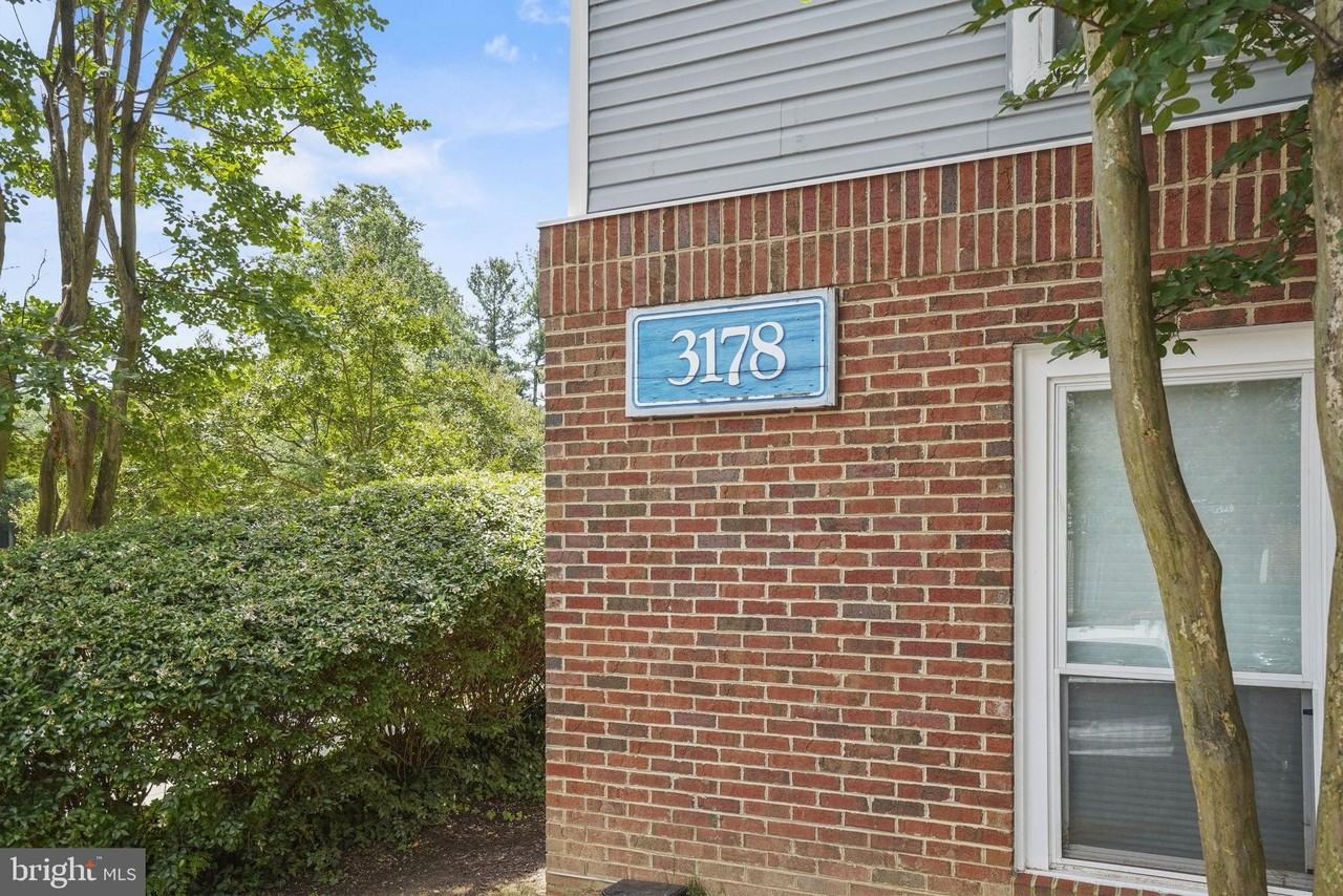 3178 Summit Square Dr #3D2 - Photo 2 of 22