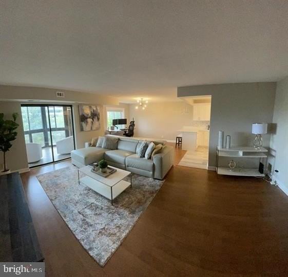 8340 Greensboro Dr #518 - Photo 7 of 37
