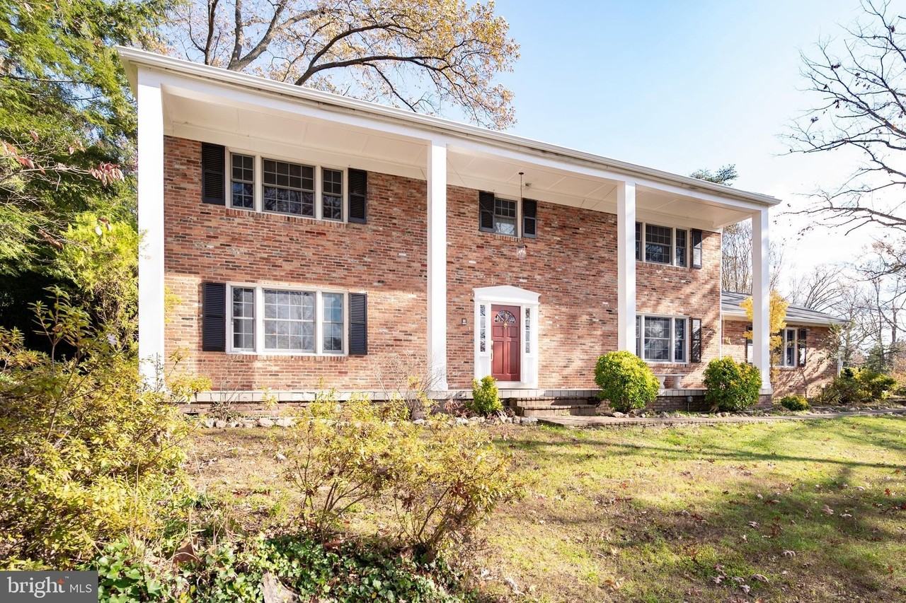 3606 Pinetree Ter - Photo 3 of 50