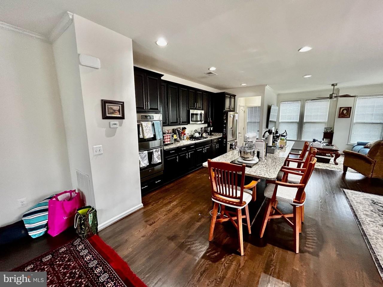 43453 Rickenbacker Sq - Photo 5 of 30
