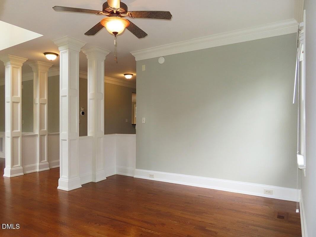 122 Edgewood Dr - Photo 3 of 31