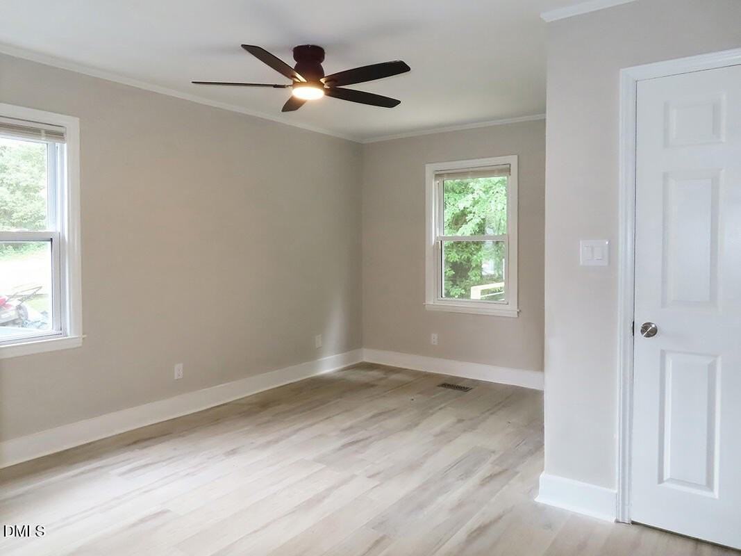 1215 Kent St - Photo 6 of 14