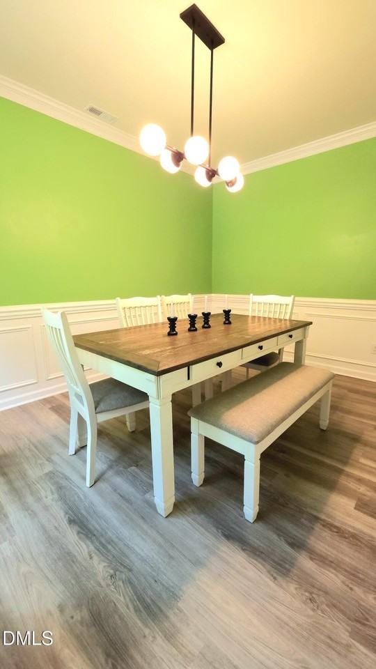 395 Oak Park Blvd - Photo 3 of 6